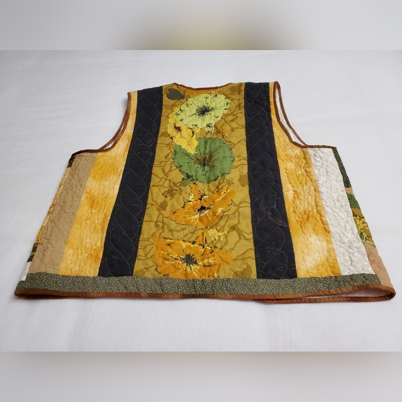 Vintage Y2K Handmade Floral Print Quilted Patchwork Vest One Size Boho Chic - Picture 12 of 14